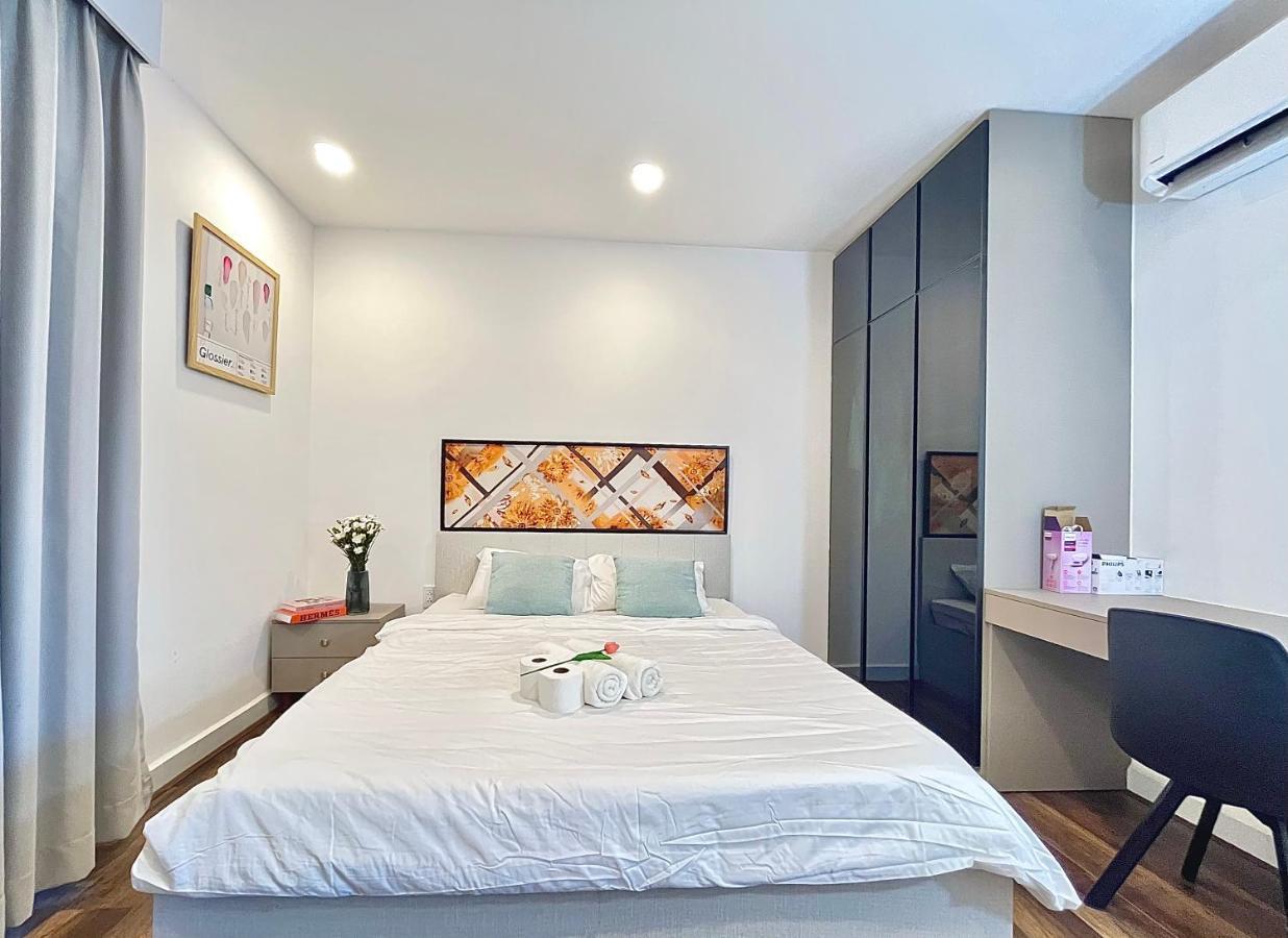 Can Ho Trung Tam Quan 3 Terra Royal Ho Chi Minh City Exterior photo
